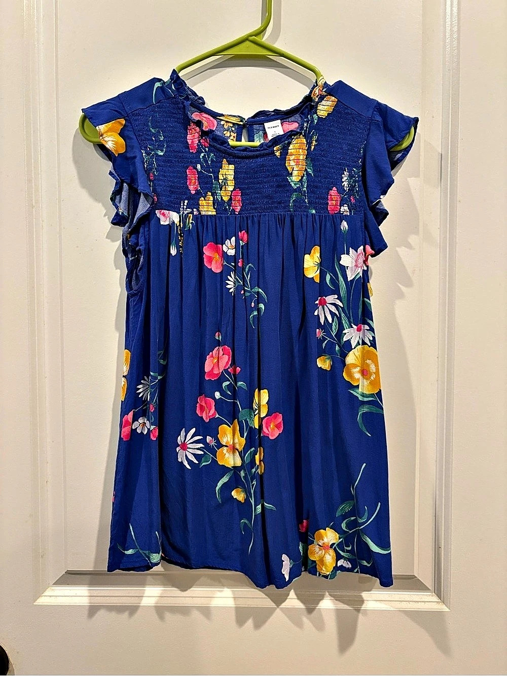 Old Navy Women’s top size Small